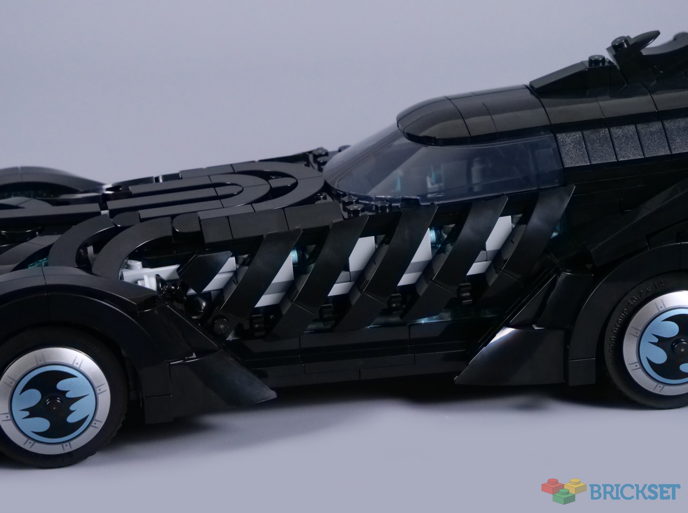 LEGO DC Comics Super Heroes 76304 Batman Forever Batmobile review